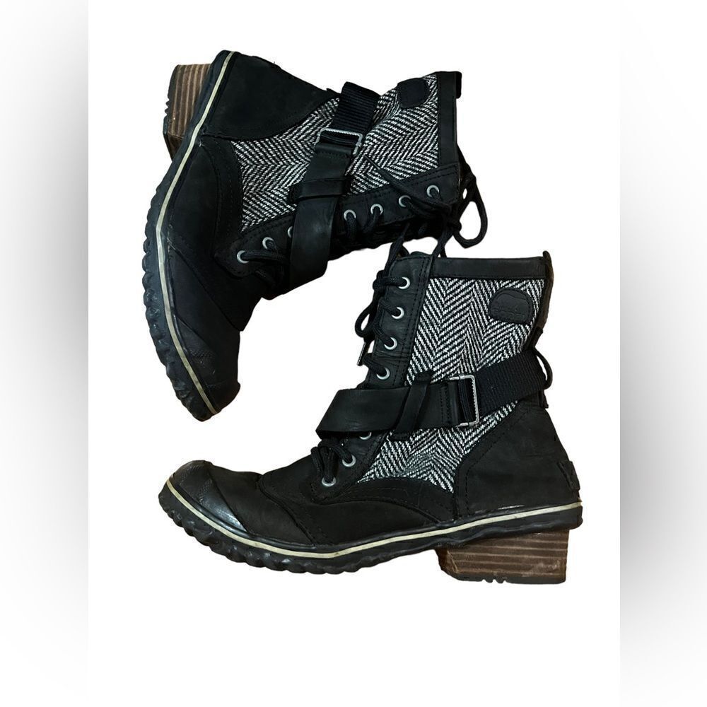 SOREL Slimboot Lace Up Women's Nori Herringbone